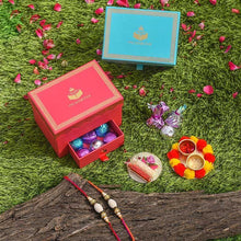 Load image into Gallery viewer, Alluring Rakhi Set of 2 Rakhi Box