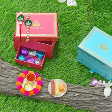 Load image into Gallery viewer, Bejewelled Green Bhaiya Bhabhi Rakhi Box